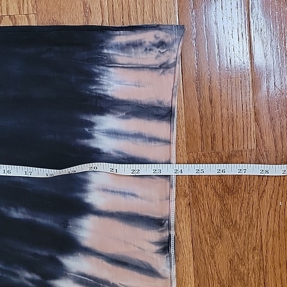 YAKIRA BELLA TIE-DYE SKIRT sz Medium - Picture 7 of 7